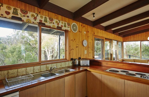 Fairhaven House | Edith's House - With A Separate Teenage Retreat & Ocean Views