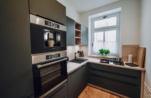 Altendorf Apartment | EDLER WOHNRAUM Luxuriöse 2 SZ mit Balkon, Kaffeevollautomat, Klima & Lift
