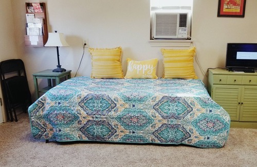 Canyon House | Efficiency, Like New Close to Palo Duro Canyon & WTA&M