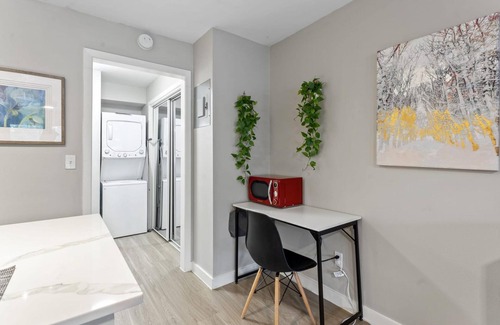 Allandale Apartment | Efficiency Studio Close to Downtown and Domain