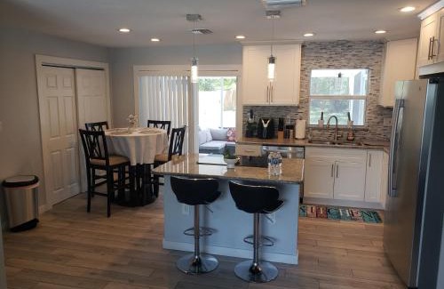 Sarasota Springs House | Effortless City Stay in Sarasota