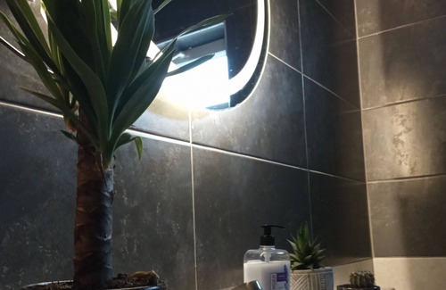 Ayvalik Other | Ege Denizine 1.5 km Köy. Sarımsaklı Plajına araçla 10 dakika. Ayvalık'a yakın.