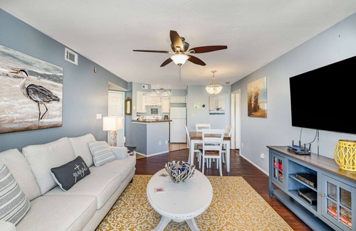 Ocean Side Village Condo | Egret · Ground Floor 2/2 Condo · Half Mile to Beach (King Bed in Master)