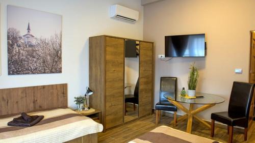 Esztergom Bed & Breakfast | eHotel Esztergom