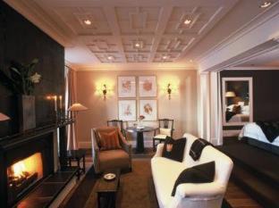 Queenstown City Centre Hotel | Eichardt's Private Hotel