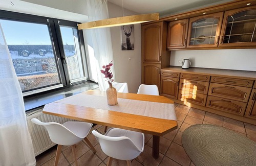 Konzen Apartment | Eifelstube | 130qm large Apartment in Monschau with terrace and table football