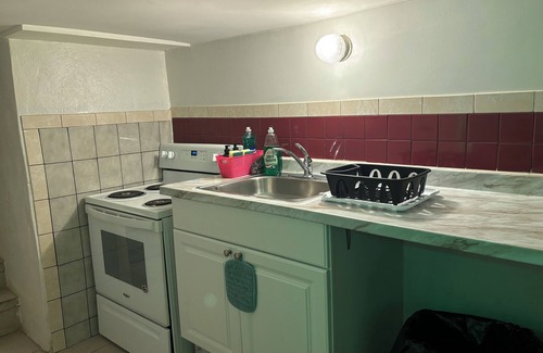 Olney-Oak Lane Apartment | Einstein Hospital & Salus University