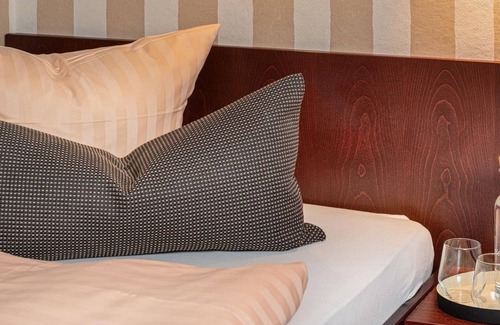 Eisenberg Bed & Breakfast | Einzelzimmer Komfort - Waldhotel
