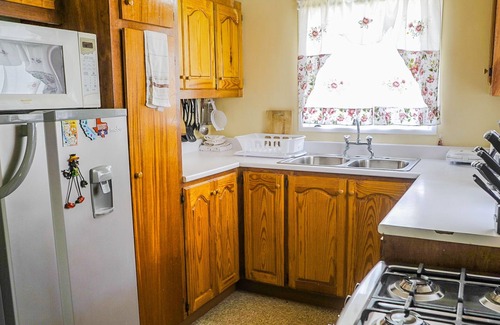 Saint John Parish House | Eko Cozy Guest House