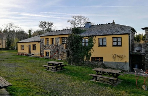 Grandas de Salime Apartment | El Antiguo Granero (The Old Barn)