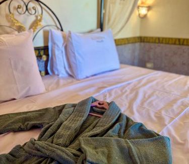 Luxor Hotel | El Juneina Villas