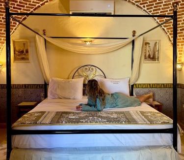 Luxor Hotel | El Juneina Villas