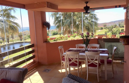 Casares Apartment | El Patio de Doña JulianStunning front line 18th hole & full Sea views