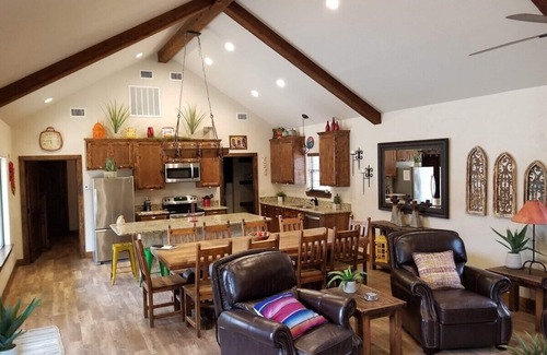 Sabinal House | El Ranchito @ Frio Select Rental Homes