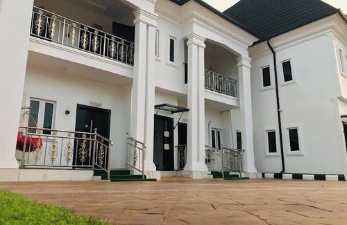 Benin City Apartment | El- Rey Luxury Apartment