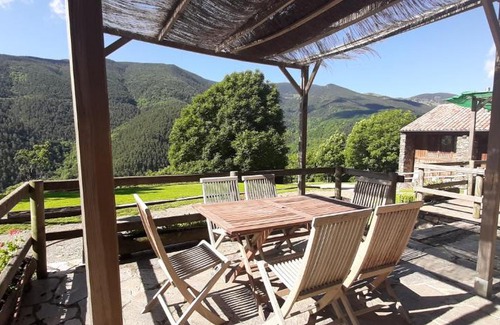 Planoles House | El Serrat Turisme Rural
