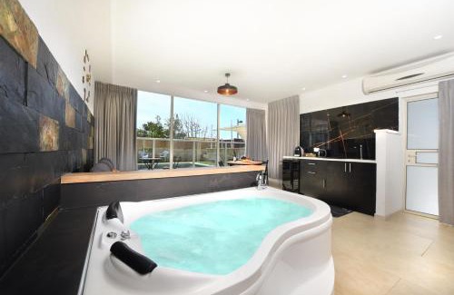 Had Nes Cabin | El viso verde luxury suites