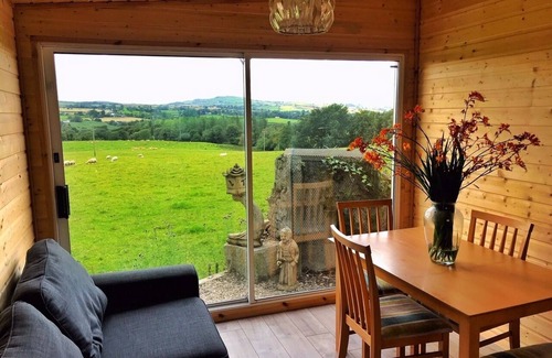 Londonderry Bed & Breakfast | Elagh View Bed & Breakfast