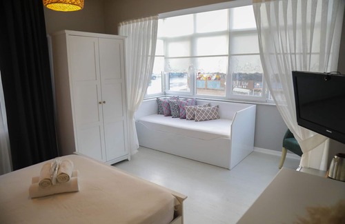 Tokoglu Hotel | Elda Koyici Alacatı