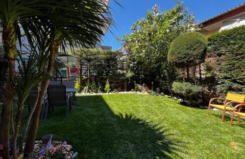 Nea Moudania House | Electra Garden House