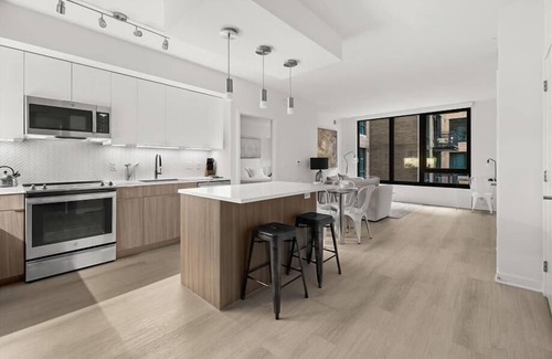 NoMa Hotel | Electric Car Charging Available! nr Capitol 2BR w/Parking