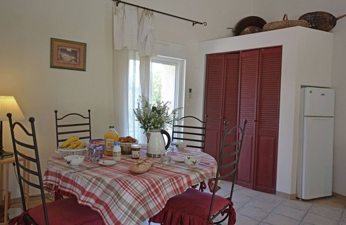 Saint-Mathieu-de-Treviers Villa | Elegant house with swimming pool in Hérault