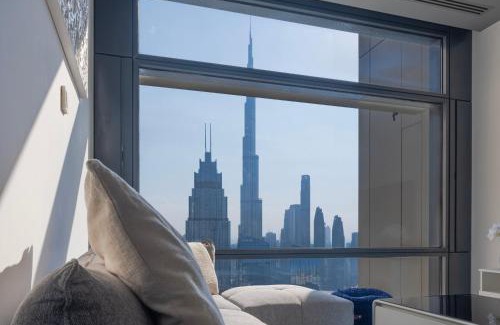 DIFC Apartment | Elegant 1-Bedroom Apartment, Full Burj Khalifa & Downtown Views