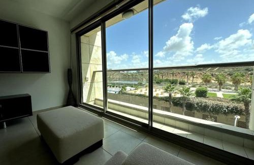 Herzliya Pituach Apartment | Elegant 1 Bedroom Oasis Marina