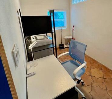 Montrose Cabin | Elegant 1BR Montrose - Napoli The Italian Plaza