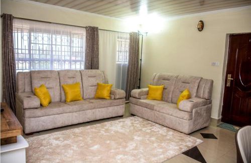 Eldoret Apartment | Elegant 2 Bedroom Apartment close to Rupa Mall, Noble Hotel,Poa PLace, Mediheal hospital, TopHill Hospital and St Lukes Hospital