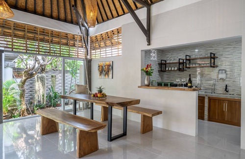 Renon House | Elegant 3-bedroom villa in Sanur Bali