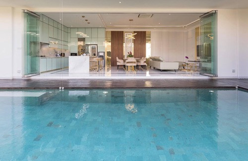 Sunset Road Villa | Elegant, 4-Bedroom Villa in Legian