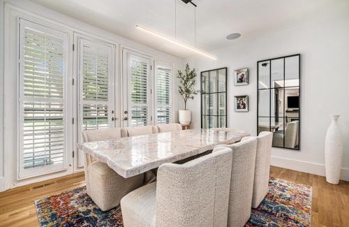 Cherry Creek House | Elegant 4br Near Cherry Creek W Sauna & Movie Room