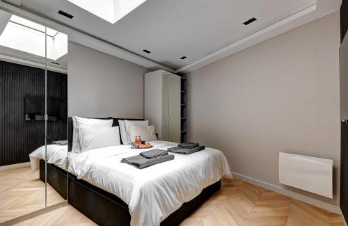 Quartier Sainte-Avoye Apartment | Elegant apartment with AC - 3BR-10P- Le Marais