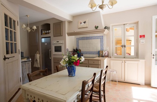 Saint-Andiol Other | Elegant country house, air-conditioning, 6 bedrooms, tennis court, heated pool,