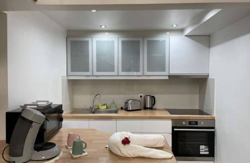 Brabantwijk Apartment | elegant duplex 2 minutes from the Gare du Nord