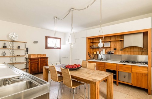 Sant'Agostino Apartment | Elegant Duplex Scuderia Villa Molin