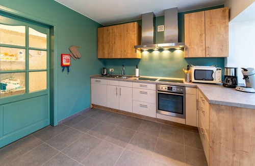 Walk House | Elegant Escape in Waimes