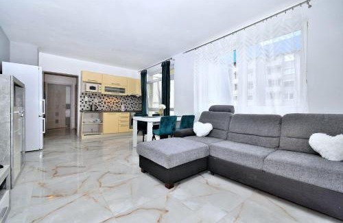 Dubravka Apartment | Elegant Marble Apartment - Balcony & Coffee in a Quiet Green Area