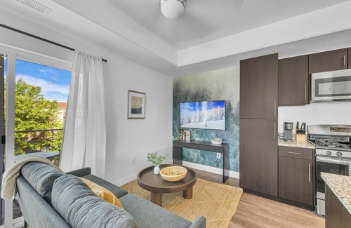 Rio Grande Apartment | Elegant & Modern! Near Downtown with Discounts!