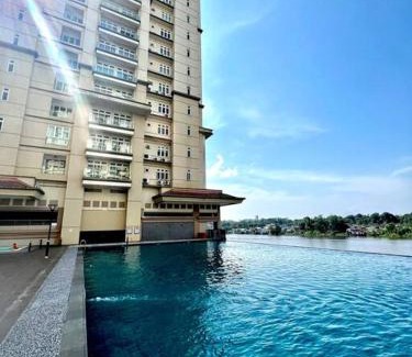 Kuching Apartment | Elegant Riverine Diamond Homestay With Pool