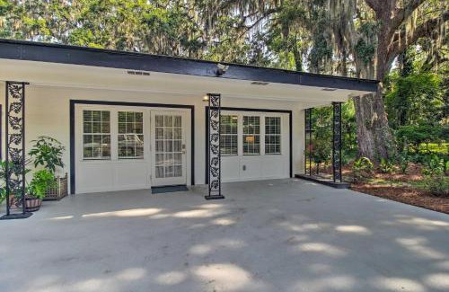 Montgomery Apartment | Elegant Savannah Hideaway with Private Garden