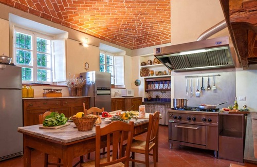 Lucignano Villa | Elegant villa with pool & private park in Lucignano