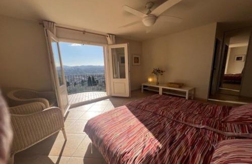 Cabris Villa | Elegant Villa with Pool, Cabris