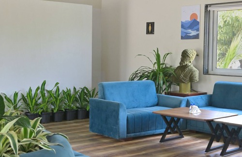 Rajgurunagar Hotel | Elegant Waterfront Resort