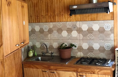 Hanga Roa Apartment | Elegante y Tranquila Cabaña Cerca al Mar y al Centro