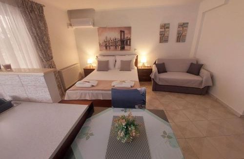 Igoumenitsa Apartment | Eleni's Apartments Igoumenitsa - Γκαρσονιέρα ισoγείου επιπλωμένη, εξοπλισμένη