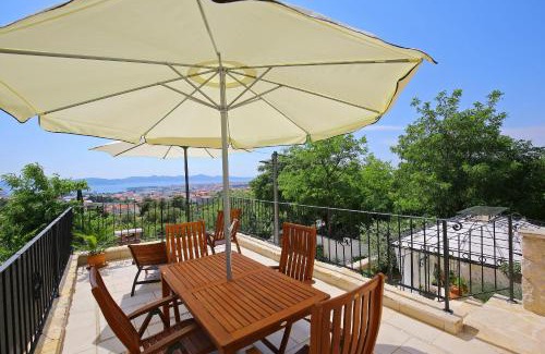 Crno House | Eler Home