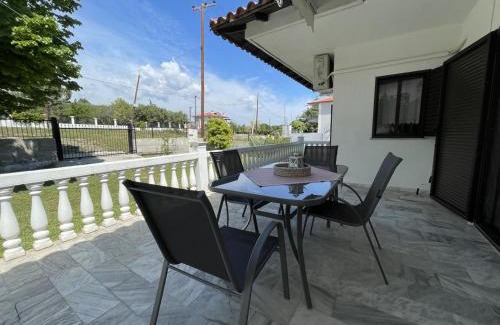 Psakoudia Villa | Elfeko Cottage