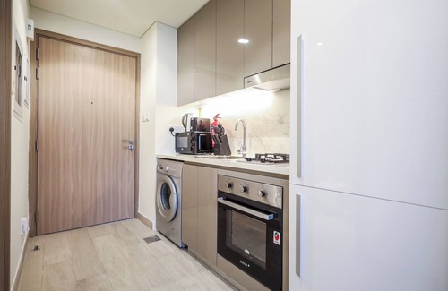 Nad Al Sheba Apartment | Elite LUX Holiday Homes - Contemporary Comfort – Studio in Azizi Riviera